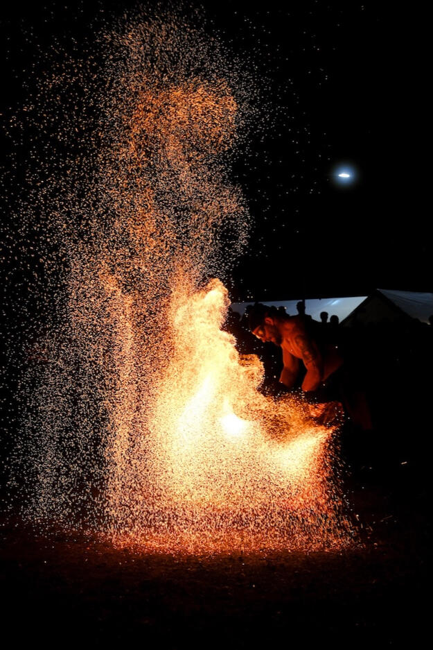 Feuershow am GRÜNLAND Festival